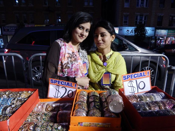 Meena jewelry sellers at Chand Raat festival (Photo by Ditmas Park Corner)