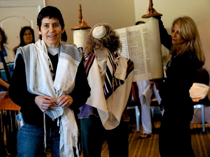 Rabbi Rachel Timoner at Leo Baeck Temple in Los Angeles