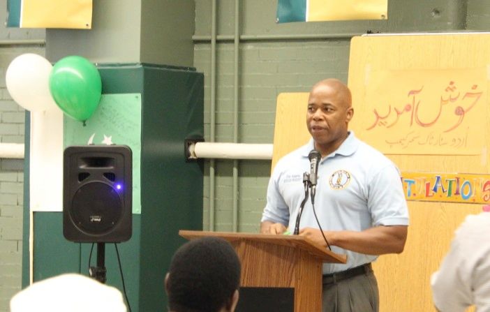 Borough President Eric Adams speaks at BRICK Startalk Urdu program