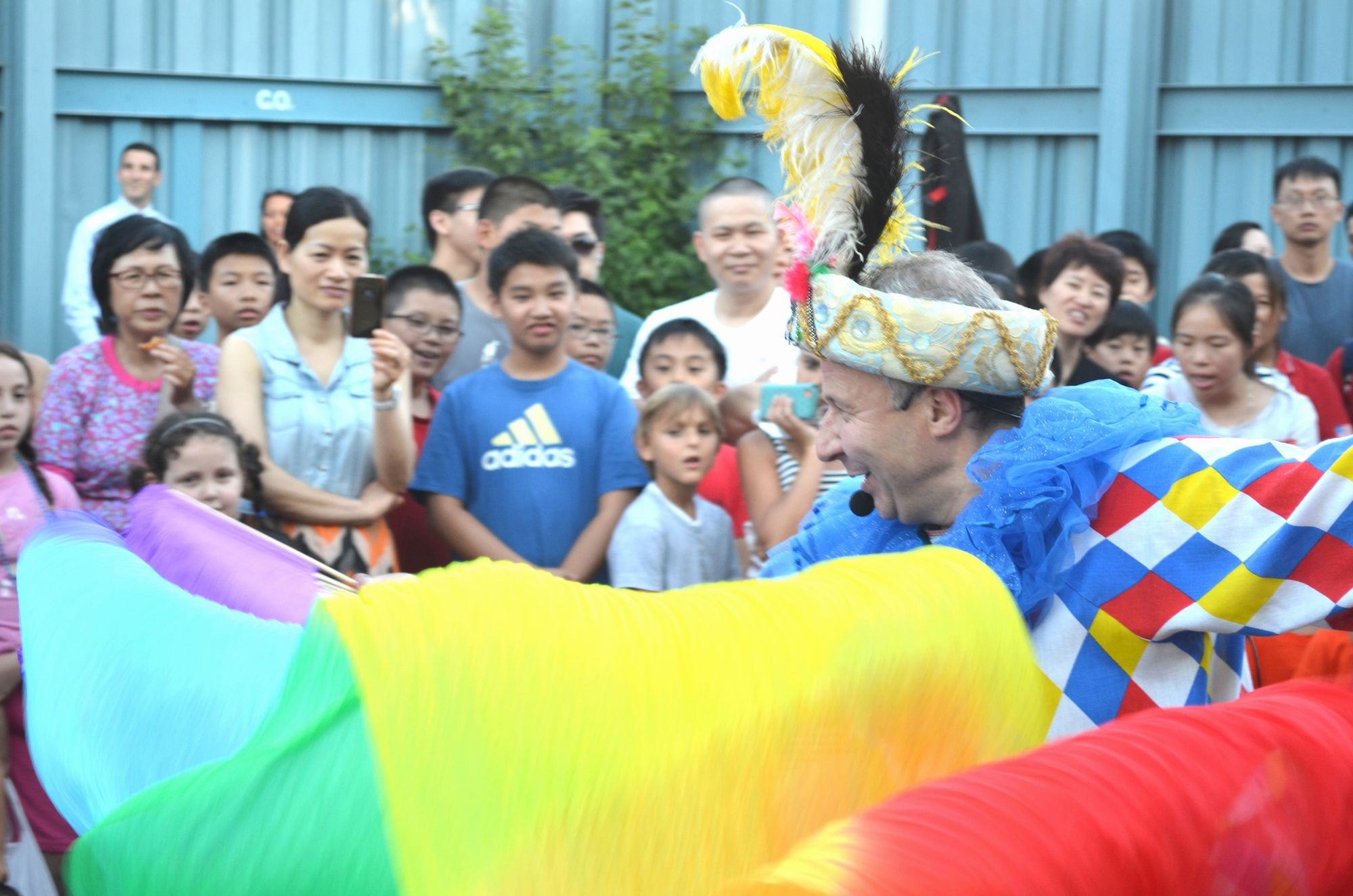 Clown Simon dazzles at the 61st Precinct's Night Out Against Crime. (Photo: Alex Ellefson / Sheepshead Bites)