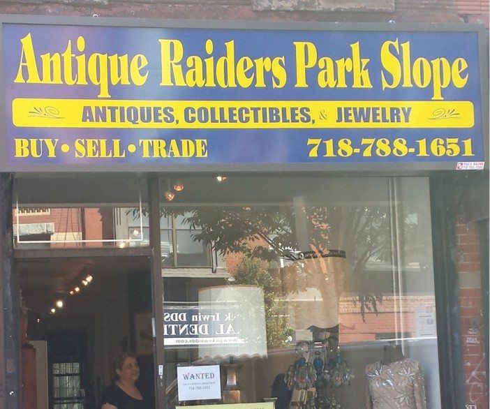 Antique Raiders storefront