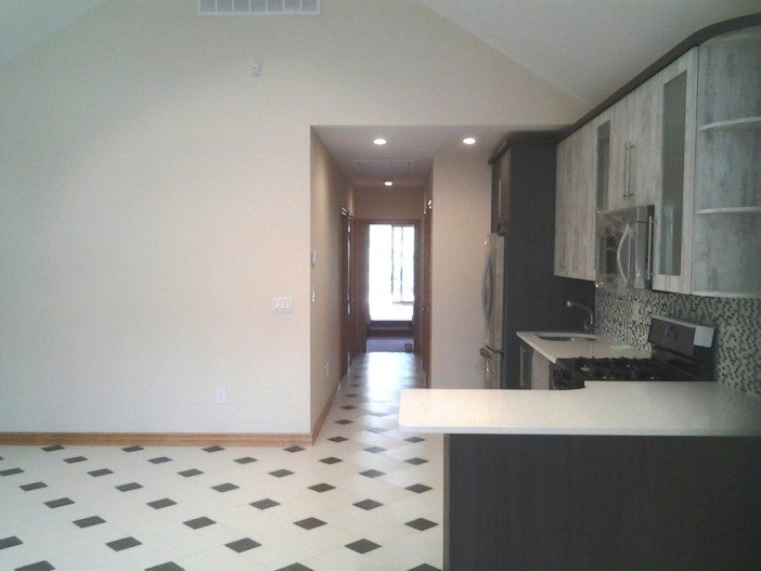 Photo by <a href="http://www.zillow.com/homedetails/184-Norfolk-St-Brooklyn-NY-11235/30791323_zpid/">Zillow</a>