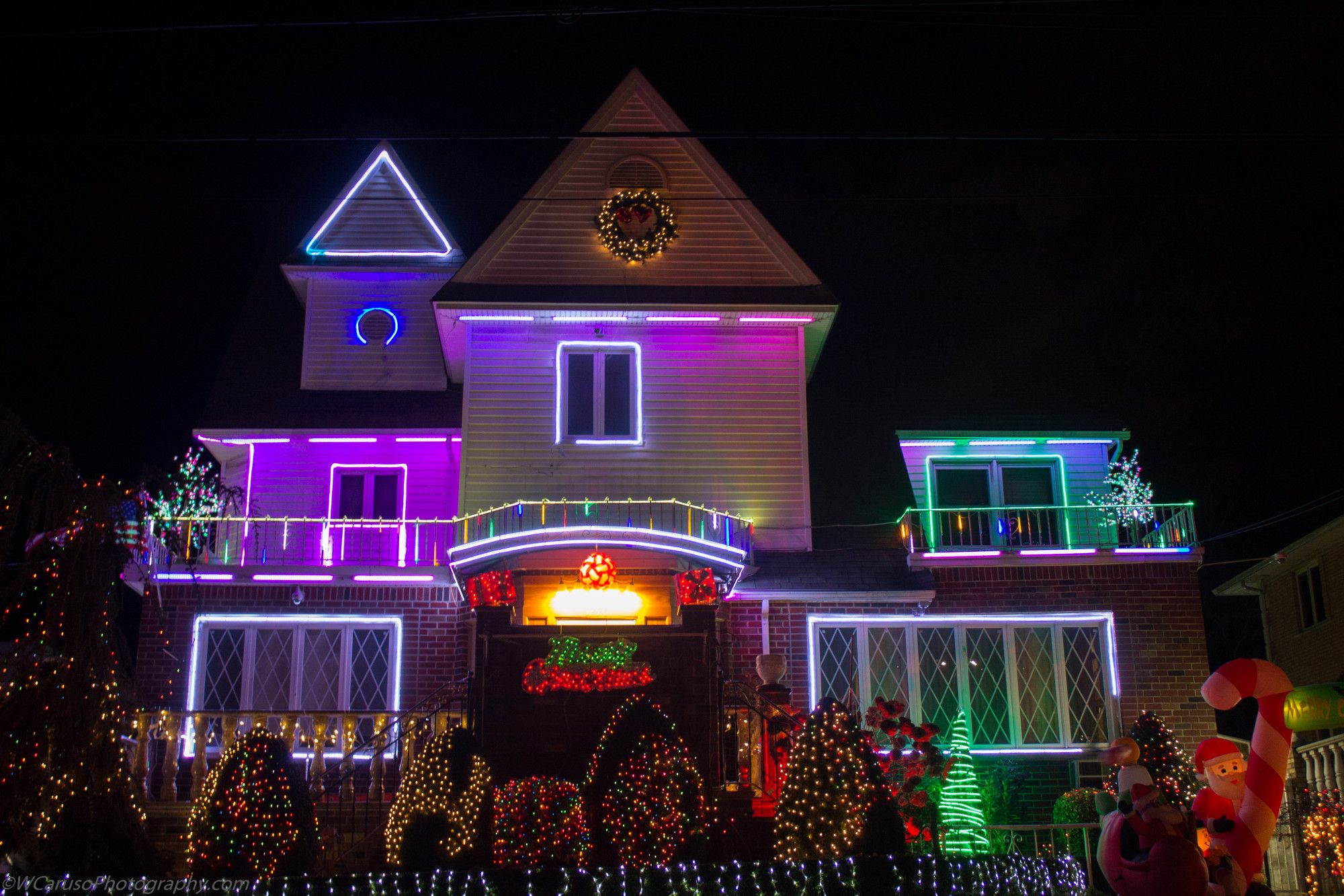 The Local’s Guide To Dyker Heights Christmas Lights 2015