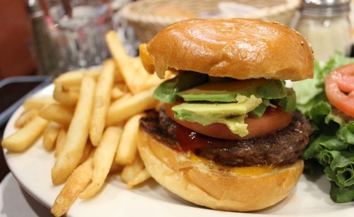 California Burger (Photo by Shannon Geis/Ditmas Park Corner)