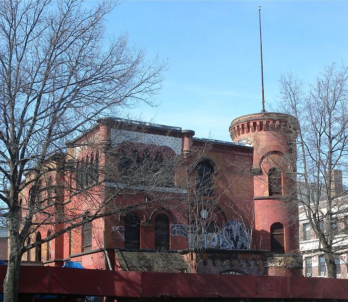 The 68th Police Precinct Station House. (Source: Wikimedia Commons)