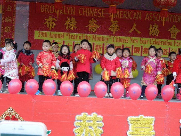 kids at chinese NY DSCN9262