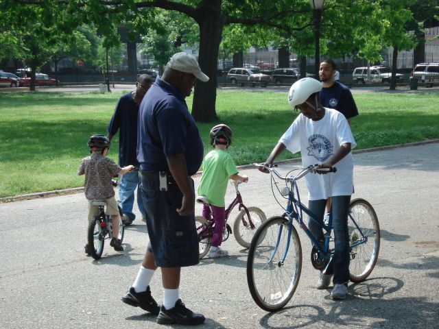 Bicycle lessons. (Photo: NYC Parks)
