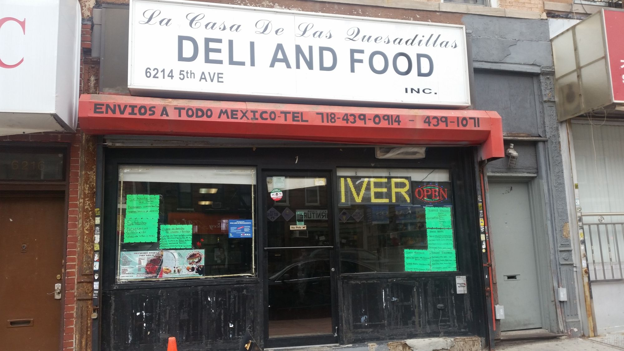 La Casa de las Quesadillas has an unassuming exterior on Fifth Avenue. (Photo by Heather Chin/Sunset Park Voice)