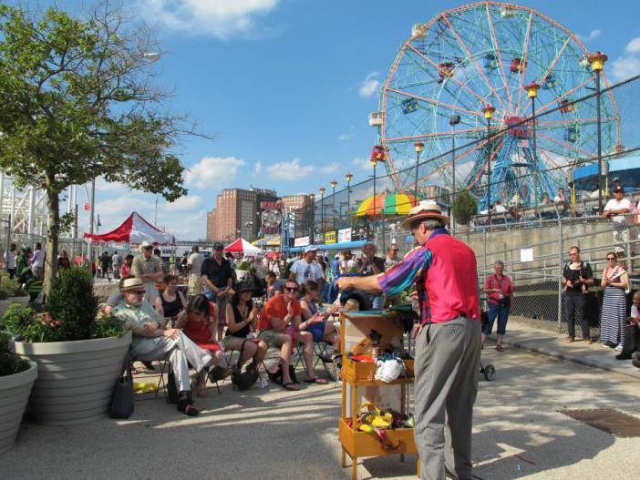 Calling All Street Performers! Auditions For Coney Island ‘Showstopper’ Series Held This Weekend