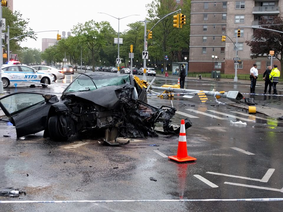 Woman Critically Injured After Car Slams Into Pole On Ocean Parkway