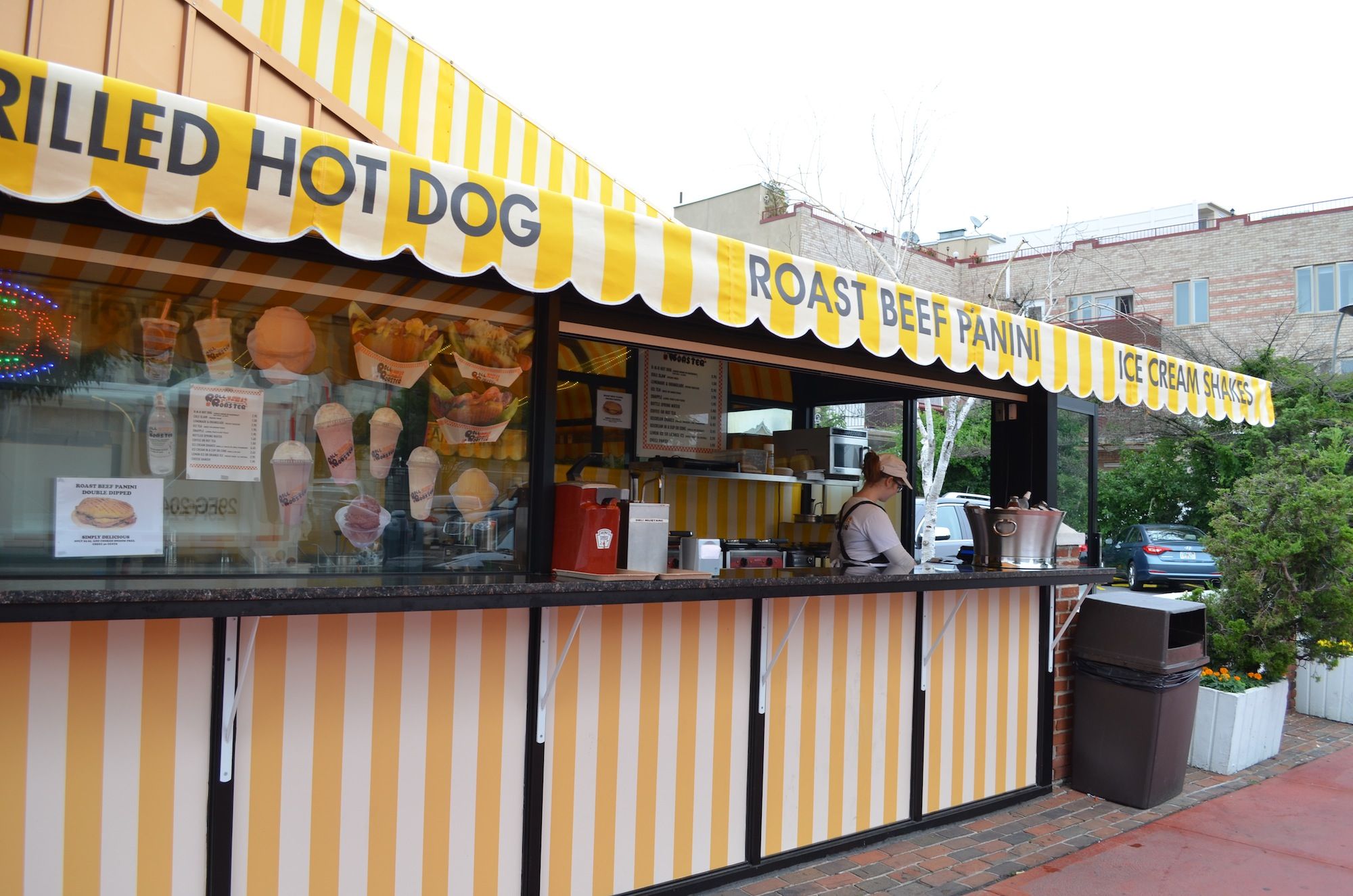 Roll-N-Roaster's new outdoor window. (Photo: Alex Ellefson / Sheepshead Bites)