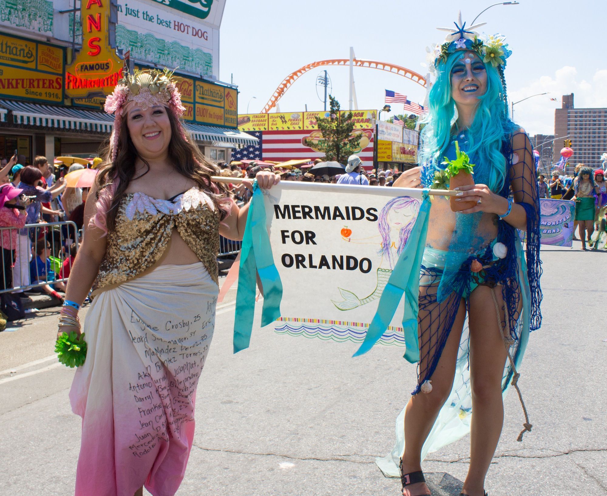 Mermaids, Sea Creatures, & Classic Cars Dazzle At Coney Island’s Mermaid Parade 2016 [Photos]