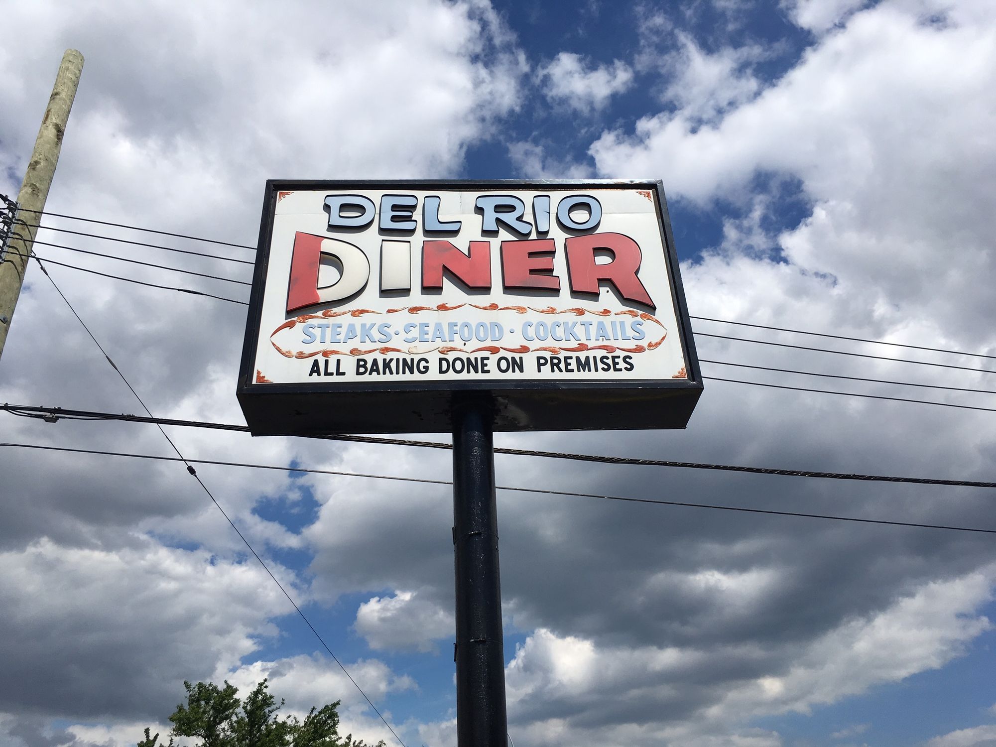 Farewell Del Rio: Iconic Neighborhood Diner To Close After 40 Years