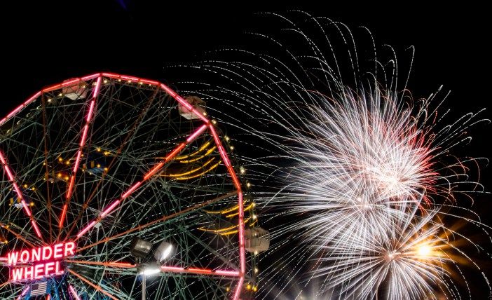 Independence Day fireworks at Coney Island (Courtesy Flickr/Bob Jagendorf)