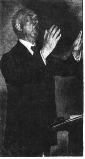 Lewis Pounds during mayoral run, 1932. (Image courtesy: Brooklyn Eagle Archives) 