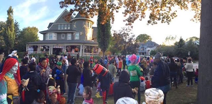 Hundreds crowd Albermarle Road! (Photo via Chris Lindsay-Abaire)