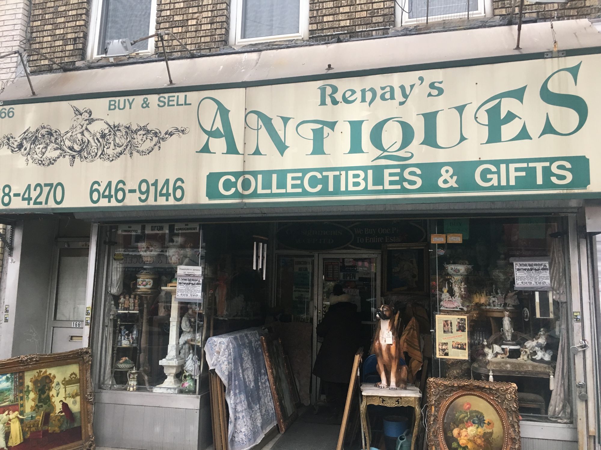 Renay's Antiques. Photo by Sean Egan/Sheepshead Bites.