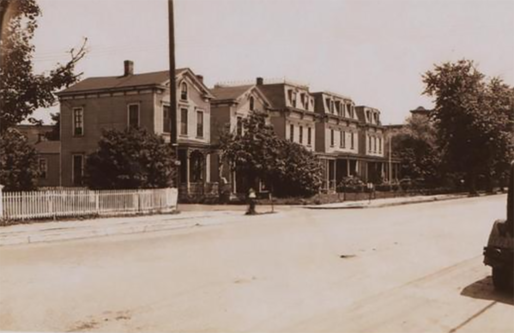 2253 to 2269 Emmons Avenue, from Dooley Street to East 23rd Street, 1933. (Photo by P.L. Sperr via NYPL)