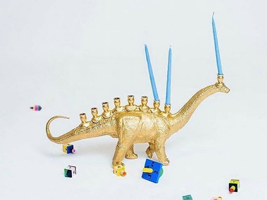 hanukkah-dinosaur