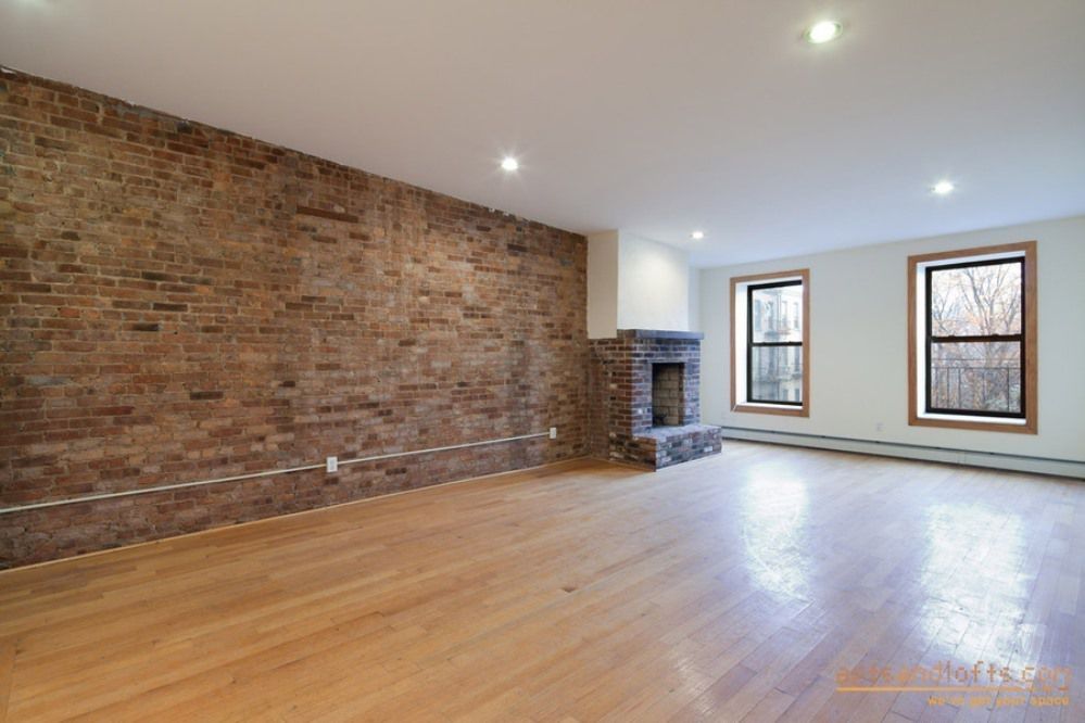 Brownstone Belt Real Estate Roundup: Bagels and Lux